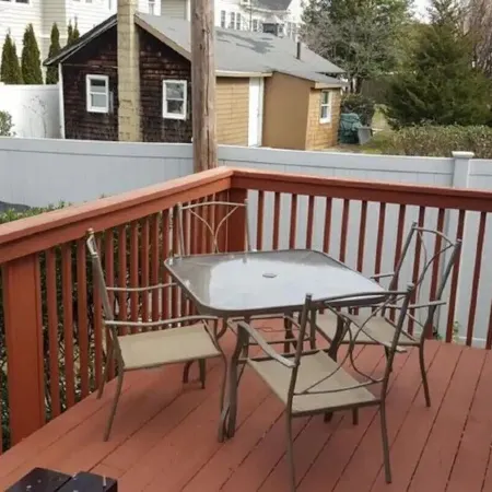 SUMMER FUN IN A 3BED/2BATH SINGLE FAMILY HOME!