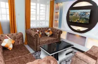 Executive suite with hot shower,5mins walk from the riad