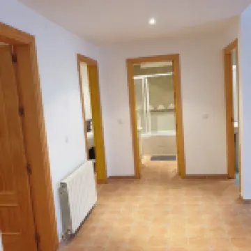 Fully furnished apartment in a quiet residential area in a mountainous area with views of Malaga 阿爾豪林德拉托里酒店