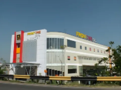 Front One Hotel Airport Solo Hotels in 