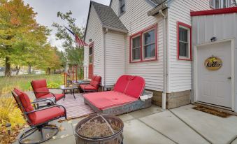 Harmony Home w/ Fire Pit: 5 Mi to Niagara Cave!