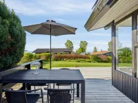 "Manfred" - 250m from the Sea