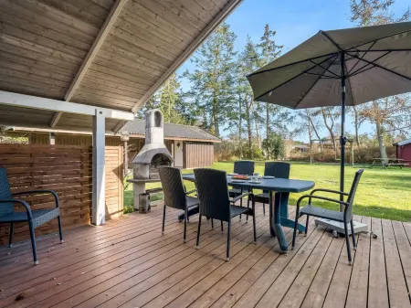 "Emili" - 300m from the sea Отели в г. Гедсер