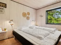"Ellinor" - 300m from the Sea