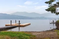 Priest Lake Family Cabin w/ Private Beach Access