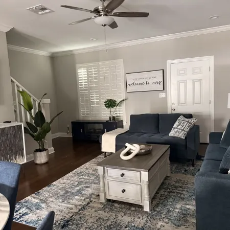 “The Blue Lagoon” a 3-bedroom townhome in charming Lake Charles with AC, WiFi