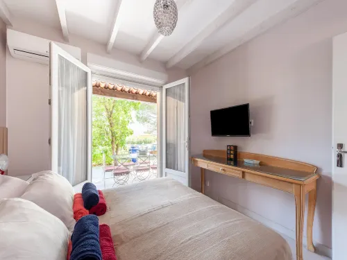 Villa in Callian with Heated Pool and Terrace