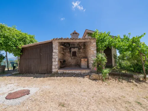 Holiday Home in Sellano with Pool & Sun Terrace - Wifi
