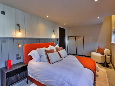 Holiday Home in Kent with Hot Tub & Games Room