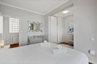 Villa Eastern Edge by Homie