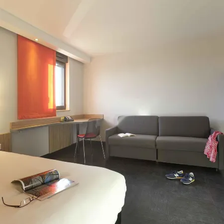 Ibis Styles Romans Valence Gare TGV