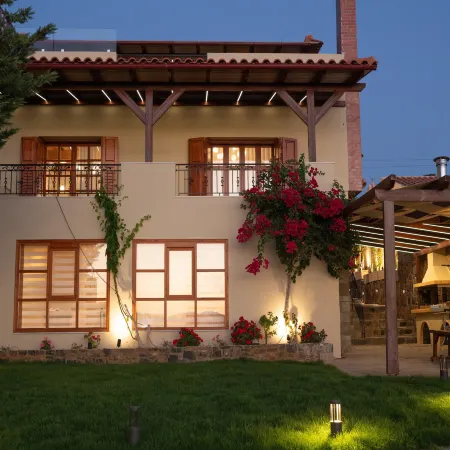 Villa in Panormo with Private Pool & Beach Nearby