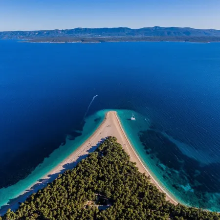 Villa Balarin - Five Bedroom Holiday Home with Terrace and City View