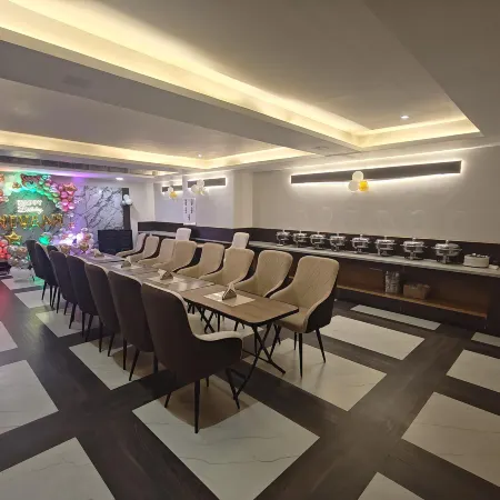Hotel Basant Sarovar