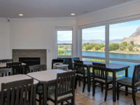 Riverland Inn & Suites Hôtels à : Kamloops