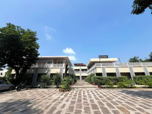 Hotel the Bundela - Khajuraho, Madhya Pradesh