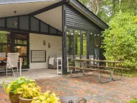 Charming Retreat by River - By Traum Ferienwohnungen Hotels in Farvang