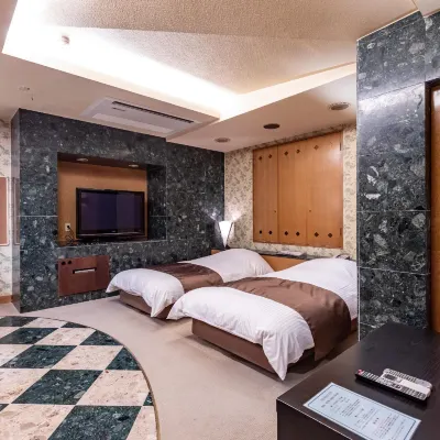 Tabist HOTEL SWEETWATER Hotel dekat Stasiun Mizuta