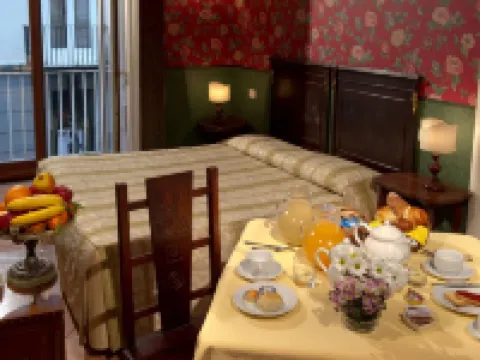 キアジャ ホテル ドゥ シャルム ナポリのホテル