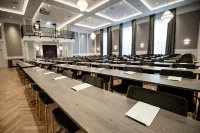 Britannia Hotel - business