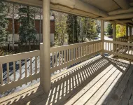 Timbercreek #8b 2 Bedroom Home by RedAwning - Feriehus