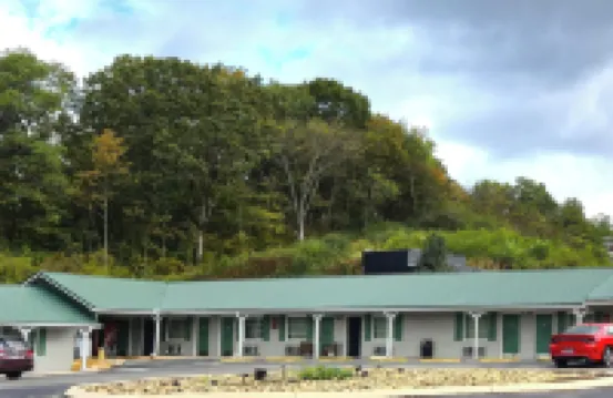 Holiday Motel by Belvilla Cleveland, TN