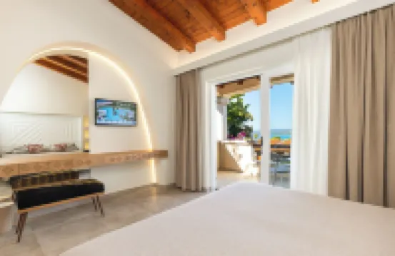 โรงแรมคลับ ซาราเชโน