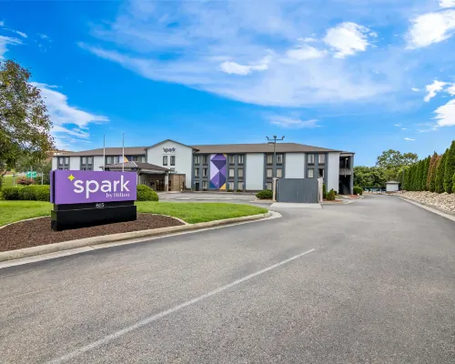 Spark by Hilton Roanoke Civic Center Hotels in Roanoke