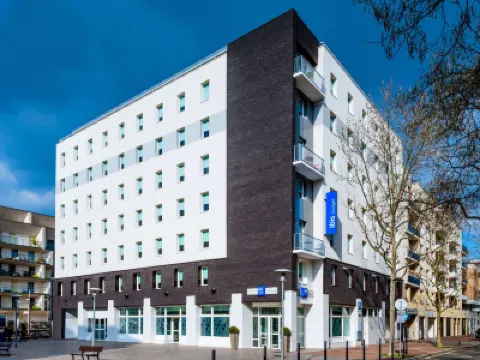 Ibis Budget Issy-Les-Moulineaux Paris Ouest Hotels near The French Playing Card Museum