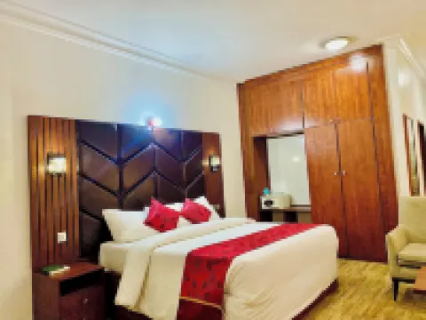 Reiz Continental Hotel