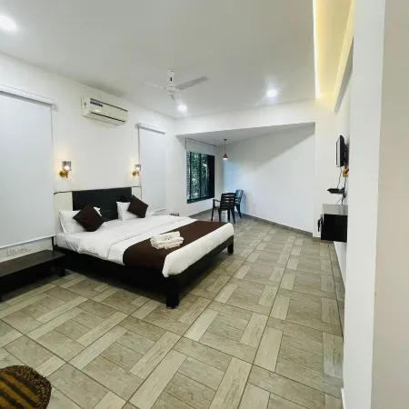 Raj Resort