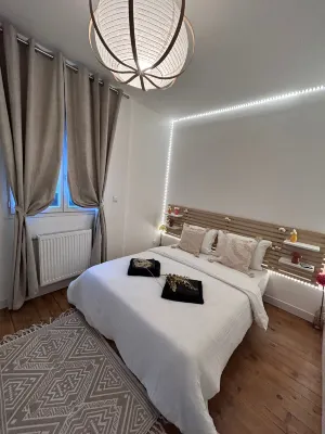 La maison de Paris Est Calme et Moderne