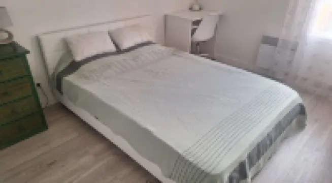 Trois Pièces , Terrasse, 15' à Pied de la mer Hotels in Saint-Cyr-sur-Mer