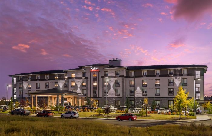 Executive Residency by Best Western Calgary City View North
