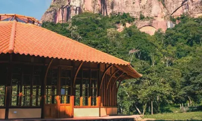 レフヒオ ロス ボルカネス のホテル