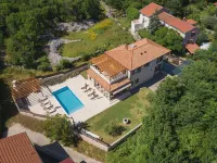 Lulu in Dobrinj With 4 Bedrooms and 4 Bathrooms