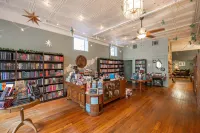 The Washington Cottage 6ppl Hotels in Harrison