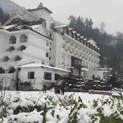 Mastiff Grand Manali Resort Hotel Exterior