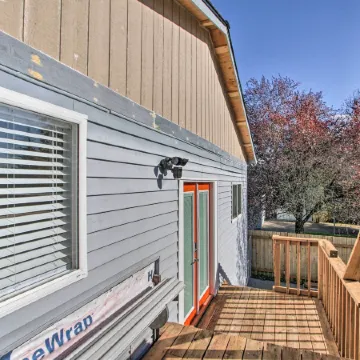 Convenient Burien Getaway 12 Mi to Dtwn Sea!
