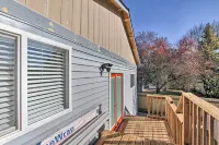 Convenient Burien Getaway 12 Mi to Dtwn Sea!