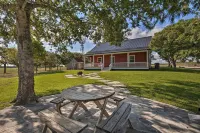 Peaceful Schulenburg Farmhouse w/ Fire Pit & Games - 3-Star