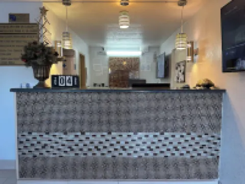 Riverview Inn Hotels in Lee County