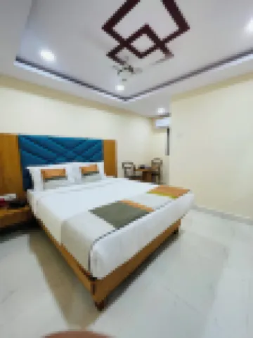 Riverside Retreat Dombivli - Swimming Pool - Couple Friendly - Comfortable Stay