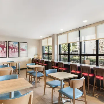 Home2 Suites by Hilton Pensacola I-10 at North Davis Hwy