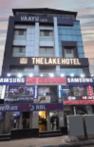 The Lake Hotel Hotels near IACS