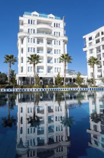 FAFA Aqua Blue Hotel