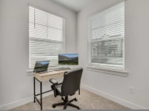 Wind Farm Estates by CDH G102 Hotels in Mapleton