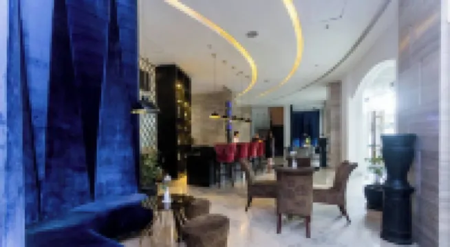 100m to Walking st, Clubs ,bars & Restaurants, 2 Portable Air-air-conditioners,