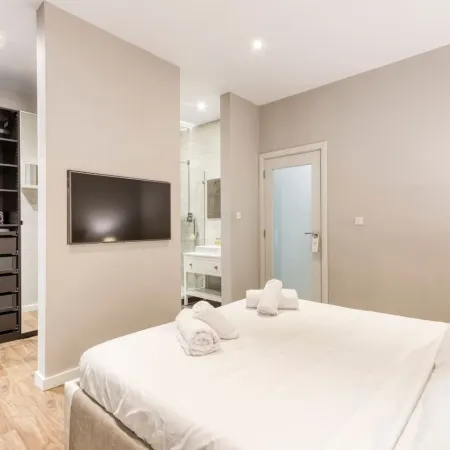 Central Msida Apartment Workspace Wi-fi A C