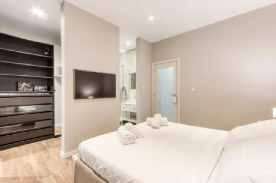 Central Msida Apartment Workspace Wi-fi A C